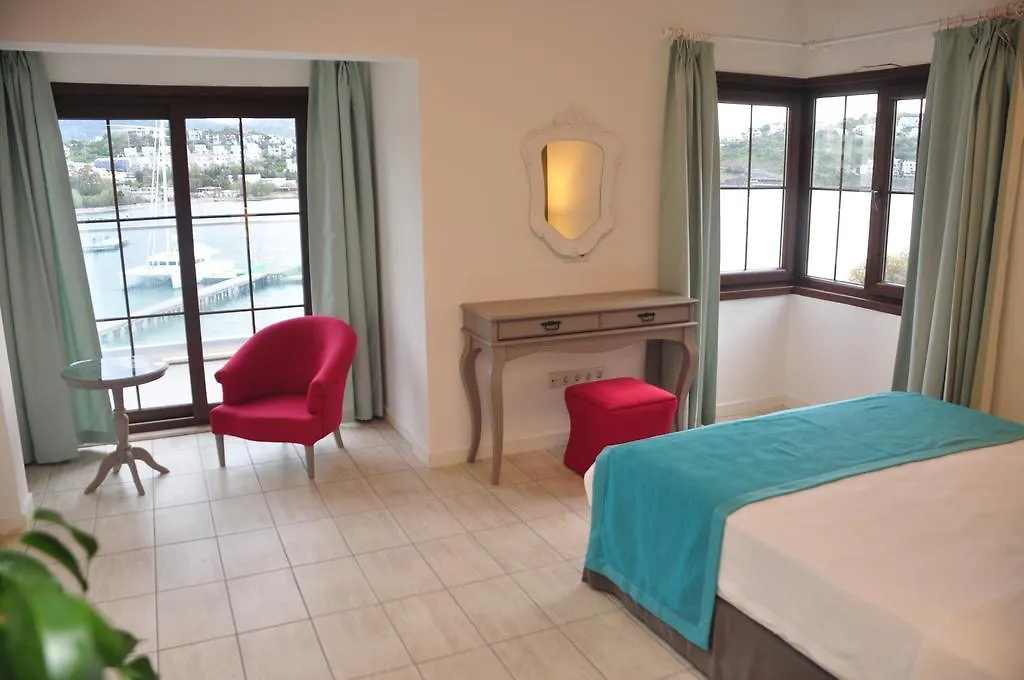 Mare Suites Yalıkavak 3*,  Turquía